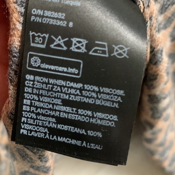 H&M Animal Print Dress midi Cheetah size 4 wrap long sleeves v‎ neck classic - Picture 13 of 13